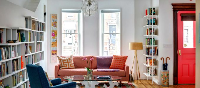 Perfect Living Room Design For Book Lovers | The American firm BFDO Architects made an amazing job when designing this beautiful living room space! #homeinteriors #interiordesign #livingroom