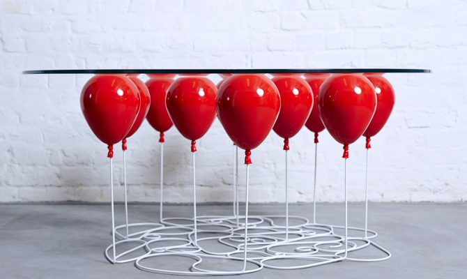 Go Up To The Clouds With This Balloon Table | Are you ready to go to the clouds through the clouds? #centertable #coffeetable #homedecor #livingroom #interiordesign