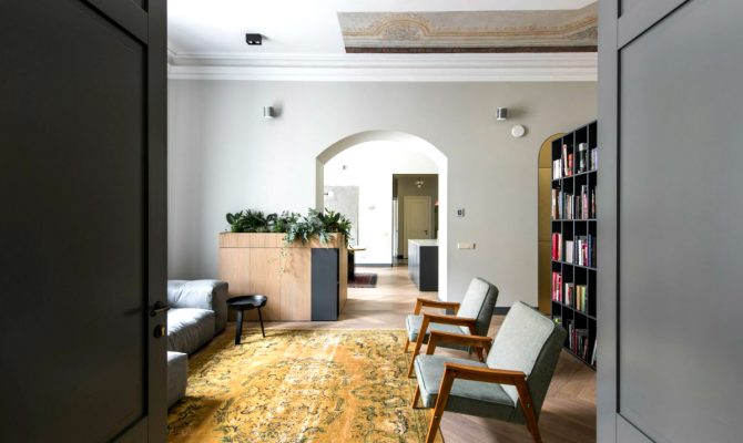 19th Century Apartment in Vilnius Gets a Unique Update | The entire project was lead by the amazing interior designer Kristina Lastauskaitè-Pundè. This apartment belongs to a family with two kids, that approached the creator to give their home a new look. #interiordesign #homeinterior #contemporarylook #contemporarydesign